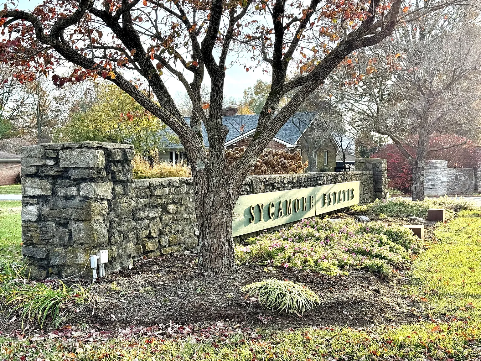 4 bed, 2354 sqft, $2,650 — Photo 1