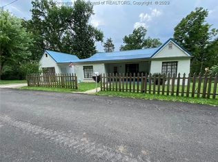 260 Old Stone Ridge Rd, Ripley, WV 25271