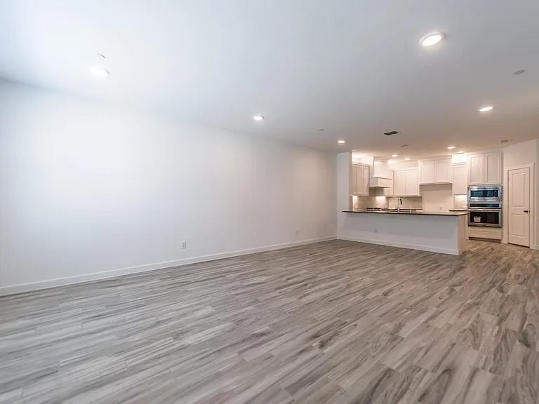 1540 Navasota Trl — Photo 5