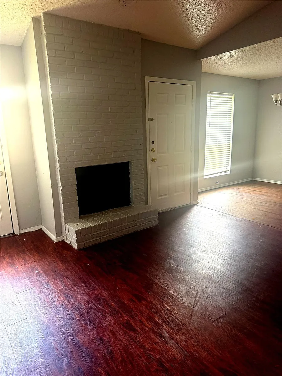 Building Photo - 9608 Carson Creek Blvd #B