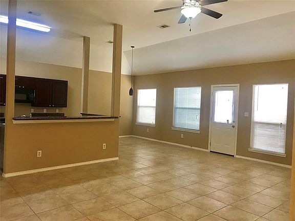 4th image of 9104 N Green River Dr #D