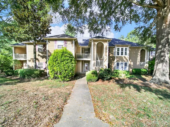 3220 Selwyn Farms Ln APT 3, Charlotte, NC 28209