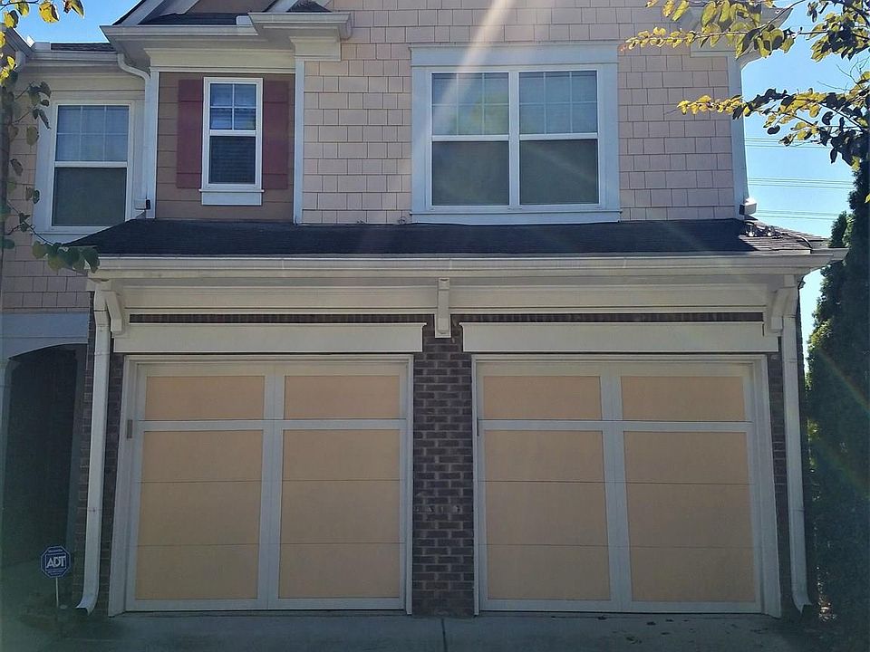 1st image of 1934 Granville Dr