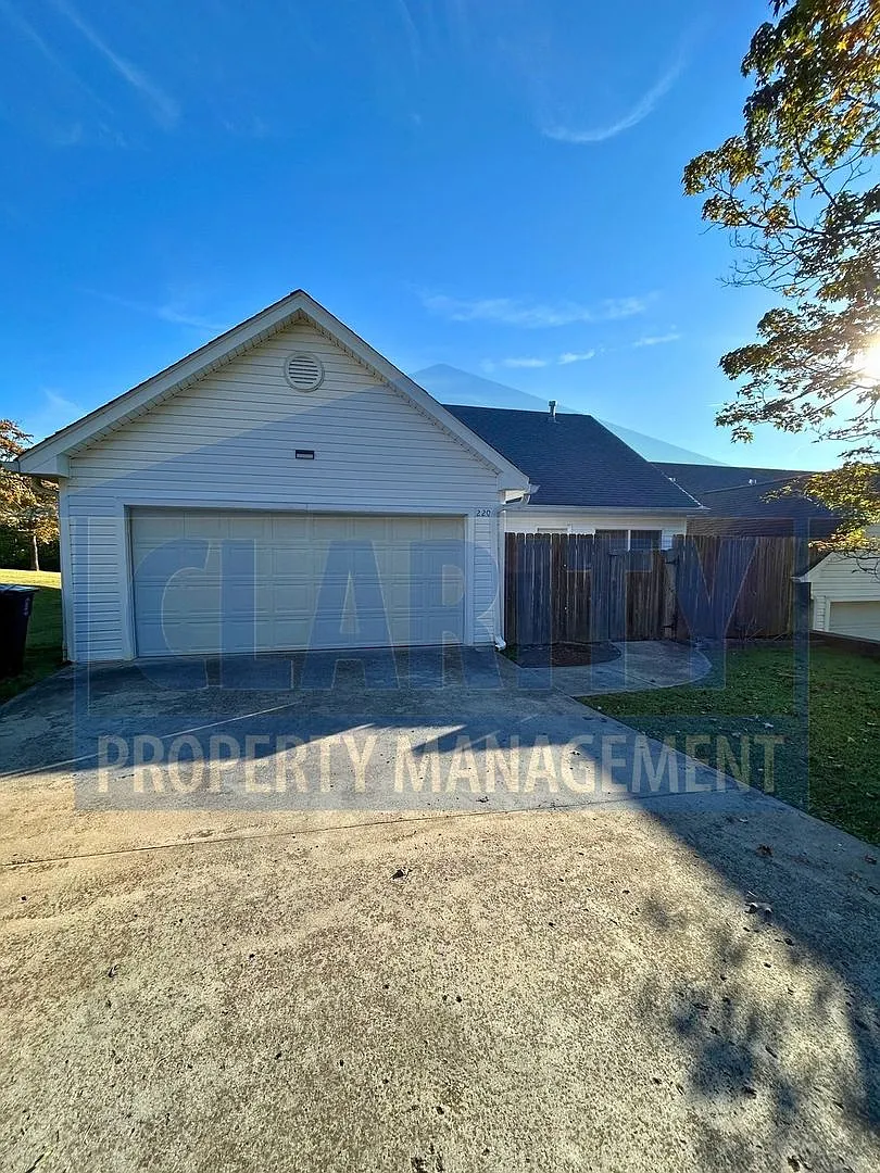 Two bedroom condo in Athens, TN! — Photo 3