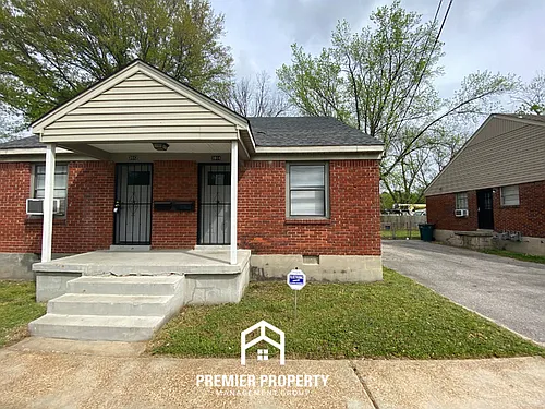3914 Wales Ave Photo 1