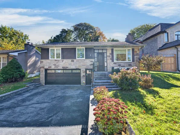 9 Brightbay Cres, Markham, ON L3T 1C2