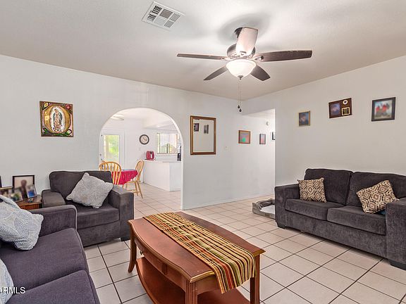 5th image of 8151 W Clarendon Ave