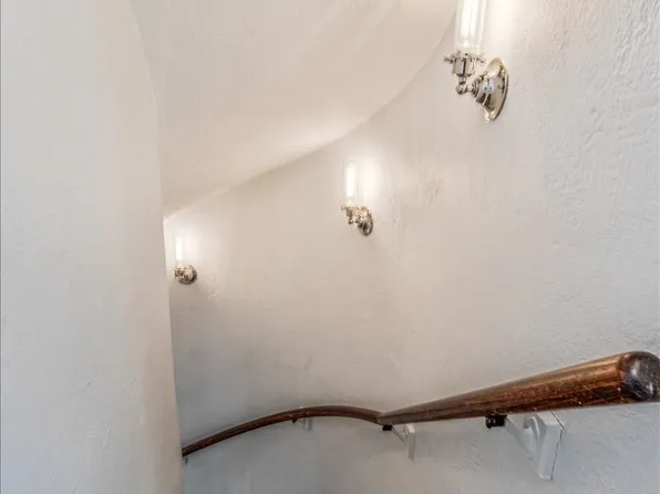 165 Slocum Crescent image 38 of 59