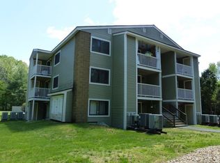 4 Bridgeview Cir UNIT 35, Tyngsboro, MA 01879