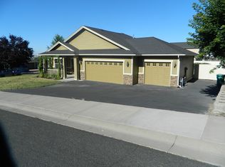 2728 Sierra Heights Dr, Klamath Falls, OR
