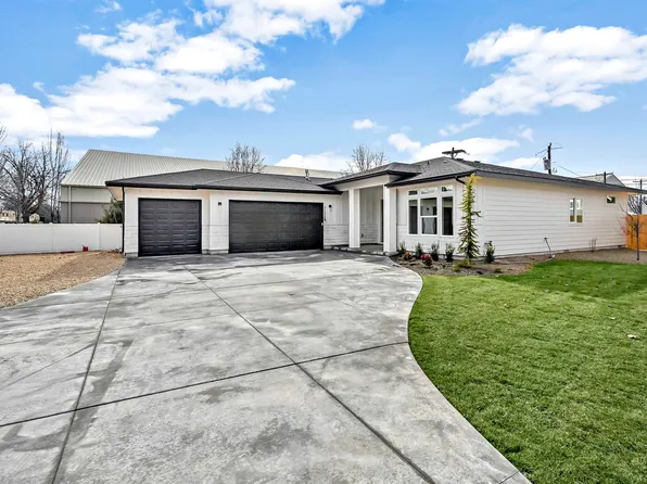 7173 W Maxwell Dr, Boise, ID 83704