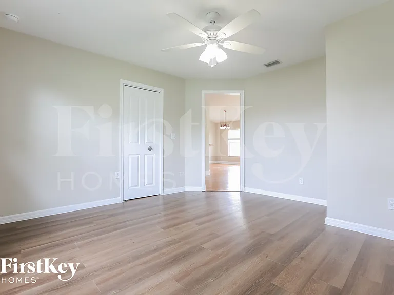 2943 Belleville Ter — Photo 14