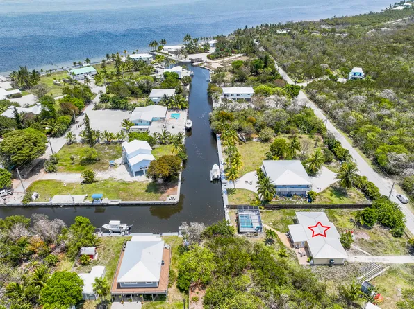 30525 Winifred St, Big Pine Key, FL 33043