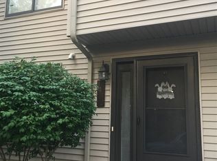 1476 Ward St, Fenton, MI 48430