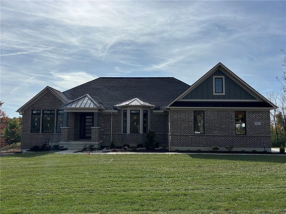 5th image of 613 Christopher Dr