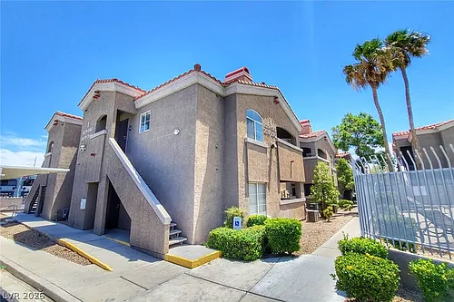 5525 W Flamingo Rd #2040 Photo 1
