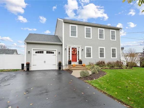 47 Fieldstone Way, Westerly, RI 02891