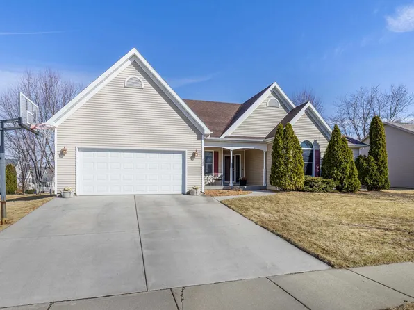 1322 Chadsworth Dr, Sun Prairie, WI 53590