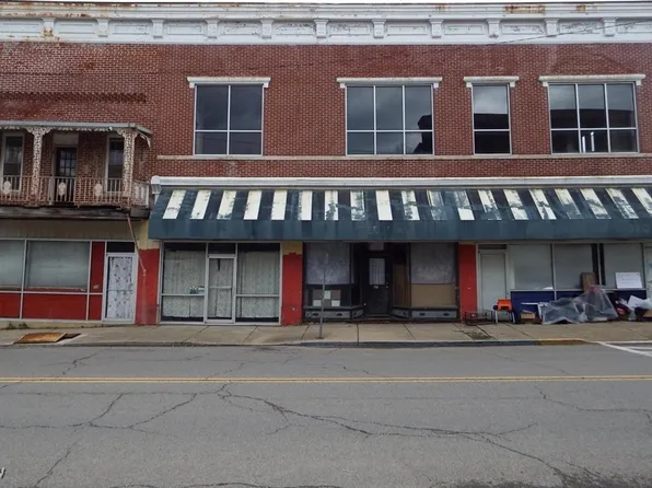 39 E Main St, Crooksville, OH 43731