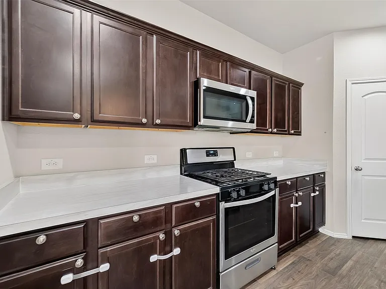 20926 Belmont Village Way — Photo 13