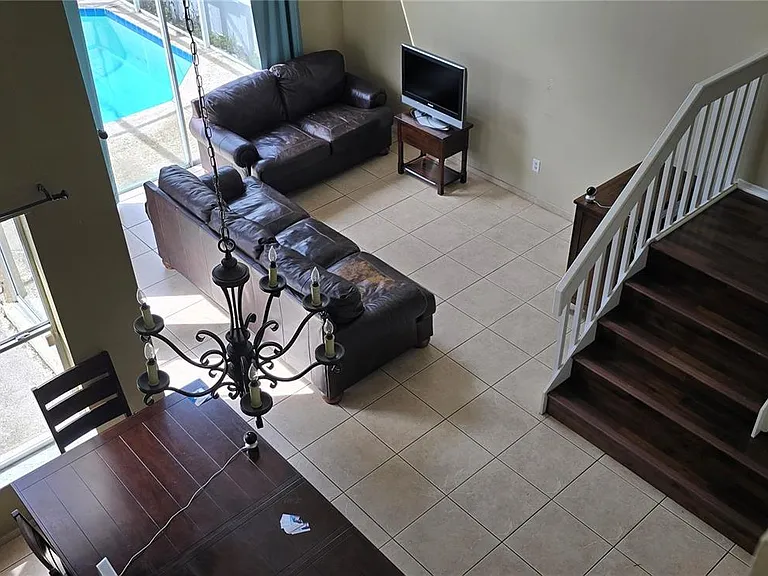 3234 Brewster Dr — Photo 6