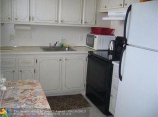 136 Farnham F #F, Deerfield Beach, FL 33442