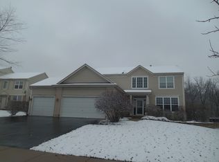 121 Claremont Ct, Yorkville, IL 60560