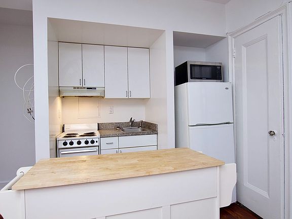 3rd image of 5 Tudor City Pl APT 620