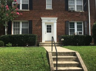 2221 40th Pl NW APT 4, Washington, DC 20007
