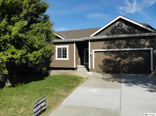 15114 Meredith Ave, Omaha, NE 68116