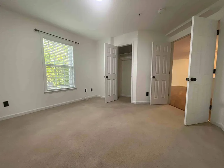 421 Ivy Glen Dr — Photo 7