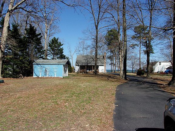 4th image of 350 Bay Quarter Dr