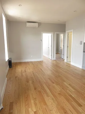 Rented by Space Real Estate | media 40