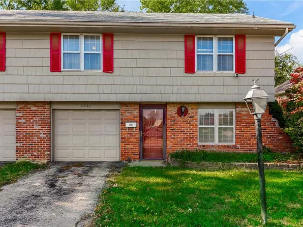 8820 James A Reed Rd, Kansas City, MO 64138