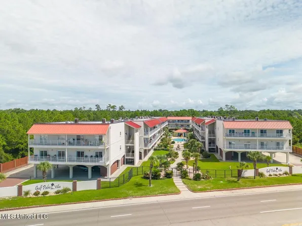 1453 E Beach Blvd APT 320, Pass Christian, MS 39571