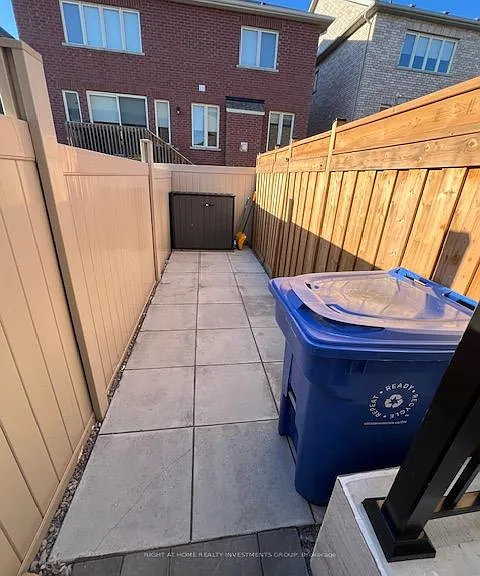 30 Blazing Star St #B — Photo 3