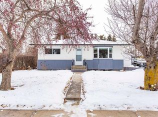 5031 N 57th St, Lacombe, AB T4L 1K8