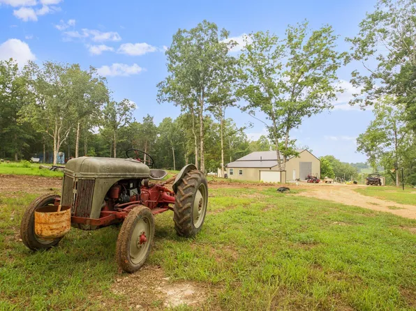 1979 County Road 373, Thayer, MO 65791