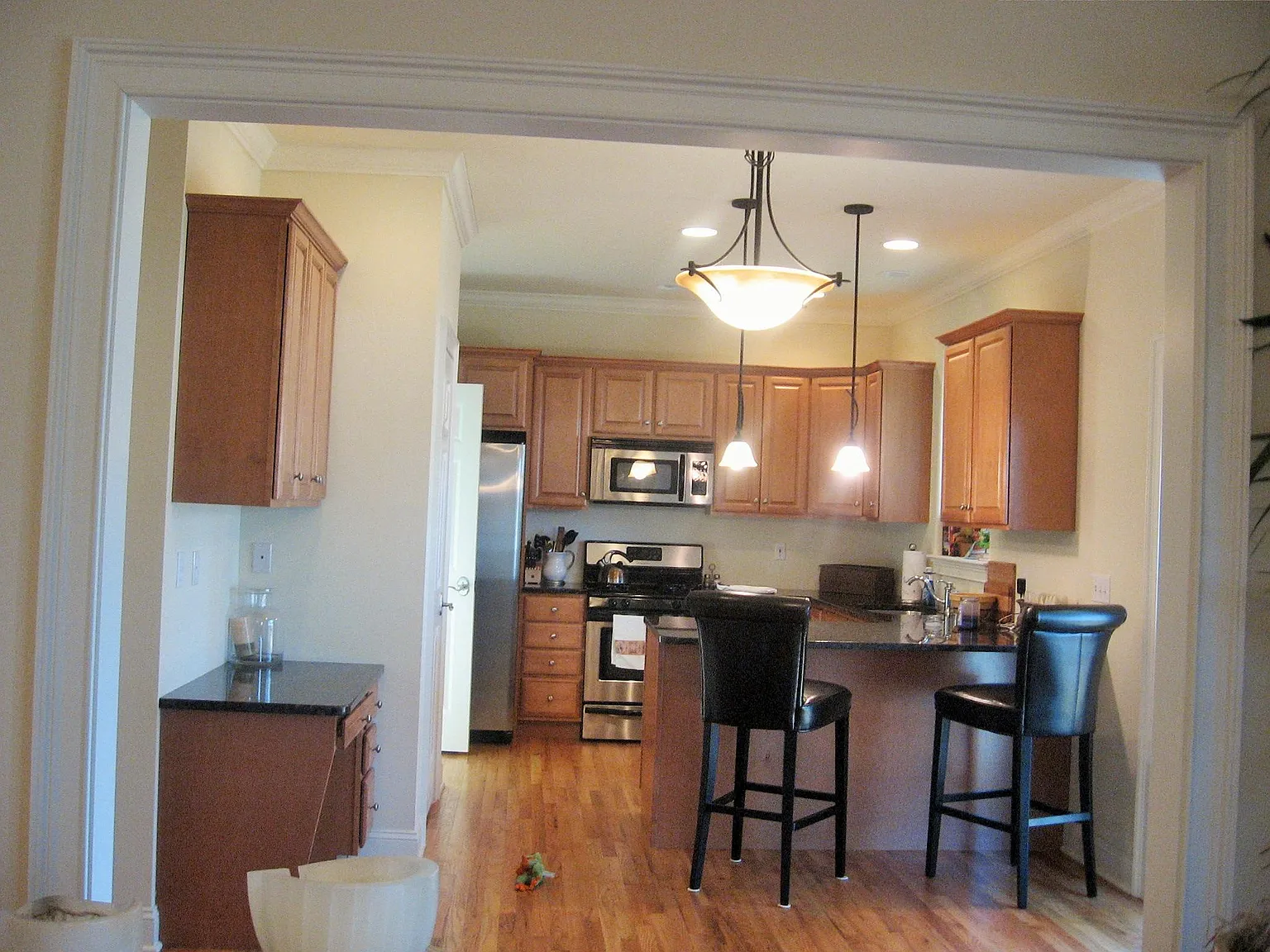 3 bed, 2.5 bath, 2143 sqft, $4,900 — Photo 4