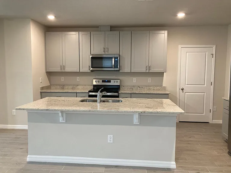 3182 Fresno Pl — Photo 5