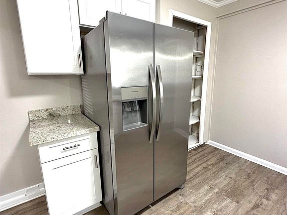 5th image of 1422 N 61st Ave