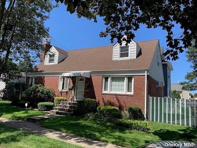 1st image of 345 Lowell Ave