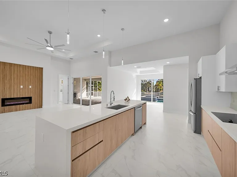 1430 SE 23rd St — Photo 13