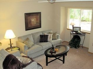 399 SW Ragle Ct, Pt Orchard, WA 98367