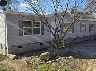 306 Big Hill Mountain Rd, Mckee, KY 40447