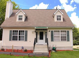 7184 Robinwood Dr, Tobyhanna, PA