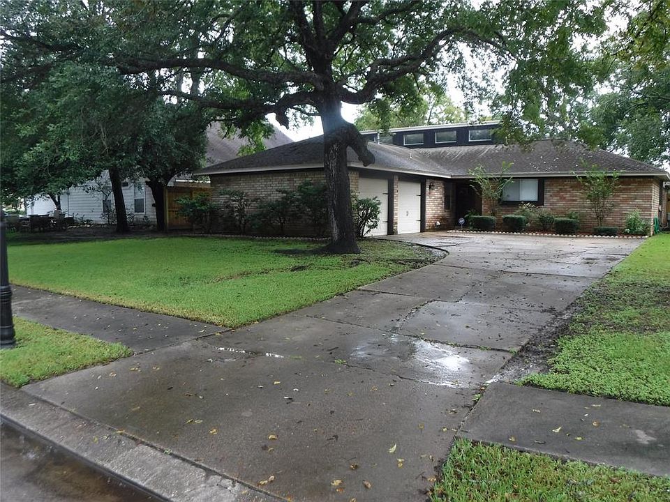 1st image of 55 Garland Ct