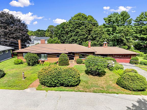 5th image of 10 Barkley Avenue
