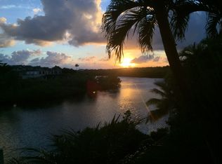 10 N Pelican Dr, Key Largo, FL 33037