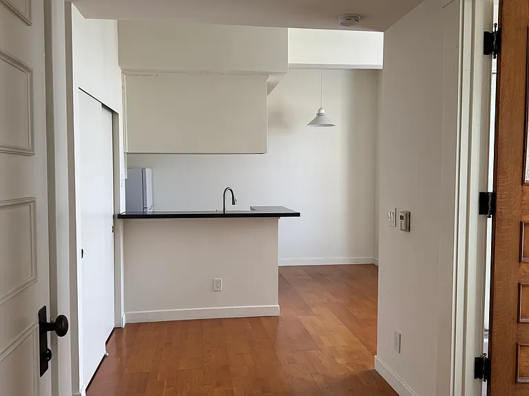 14 N Fair Oaks Ave #302 — Photo 11